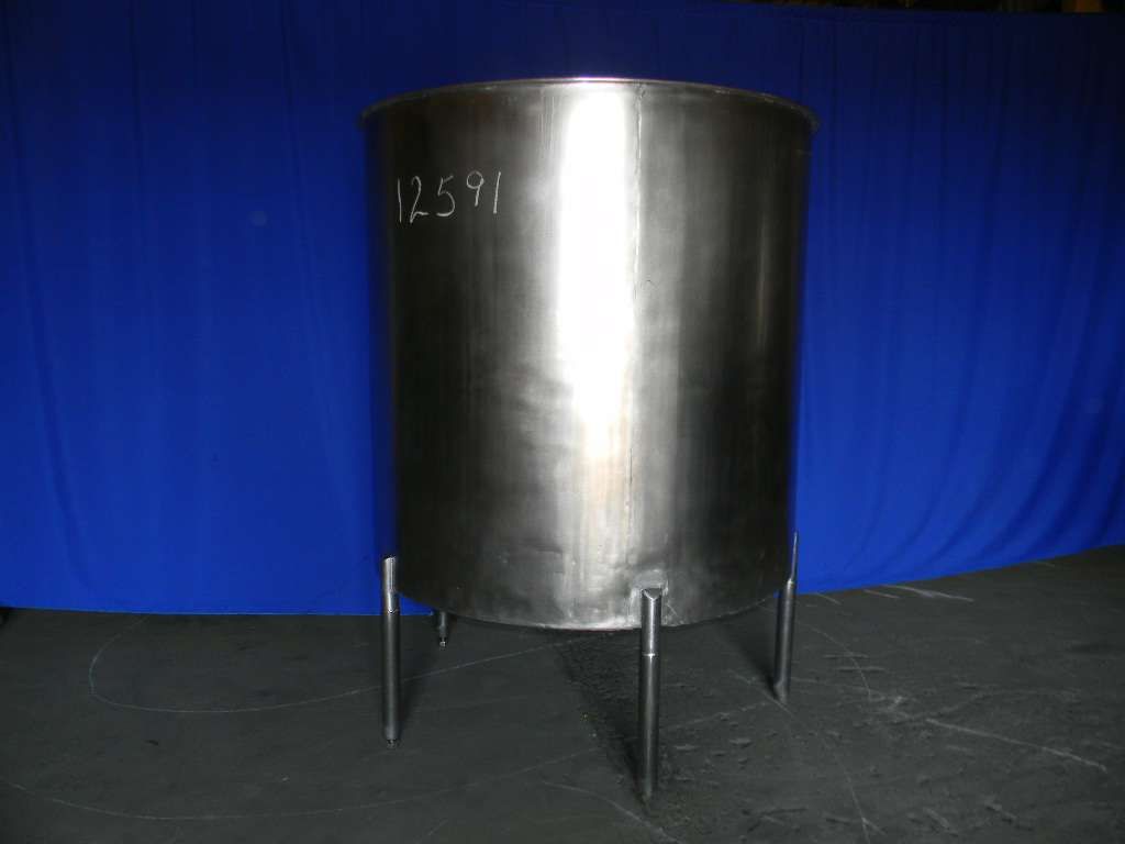 Single Wall Vertical Stainless Steel Tank 600 Gallon 